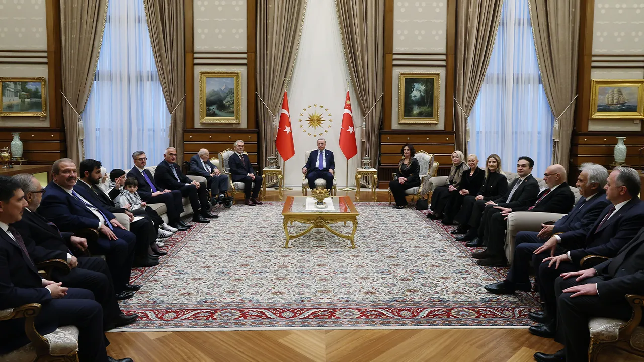 Cumhurbaşkanı Erdoğan: Eğilmeden bükülmeden Filistin'in yanındayız