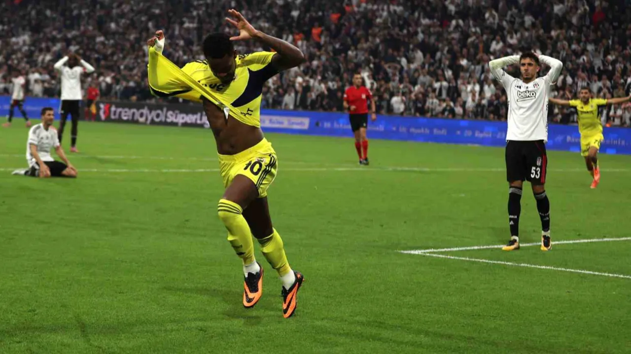 Fenerbahçe'de Jhon Duran alarmı: Yönetim hemen harekete geçti