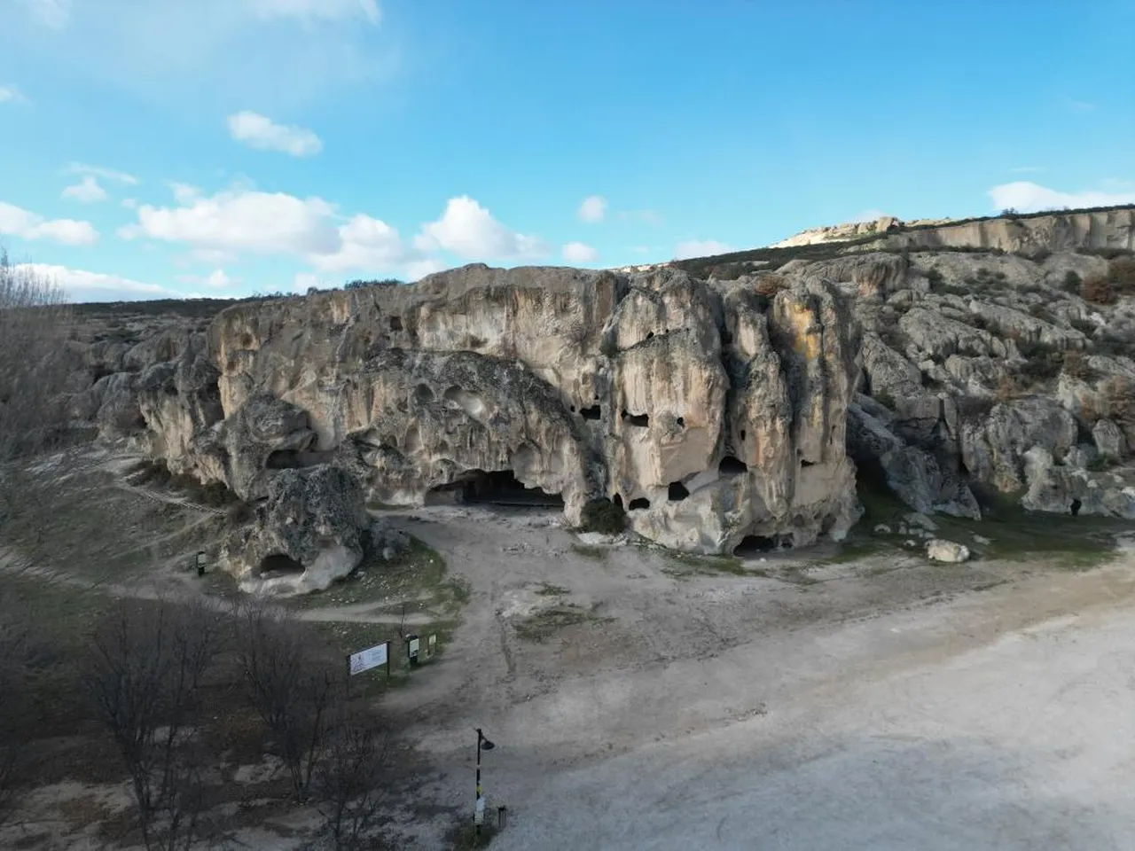 Frig Vadisi’nde 3 bin yıllık sürpriz! Bu tuvalet tarih kokuyor