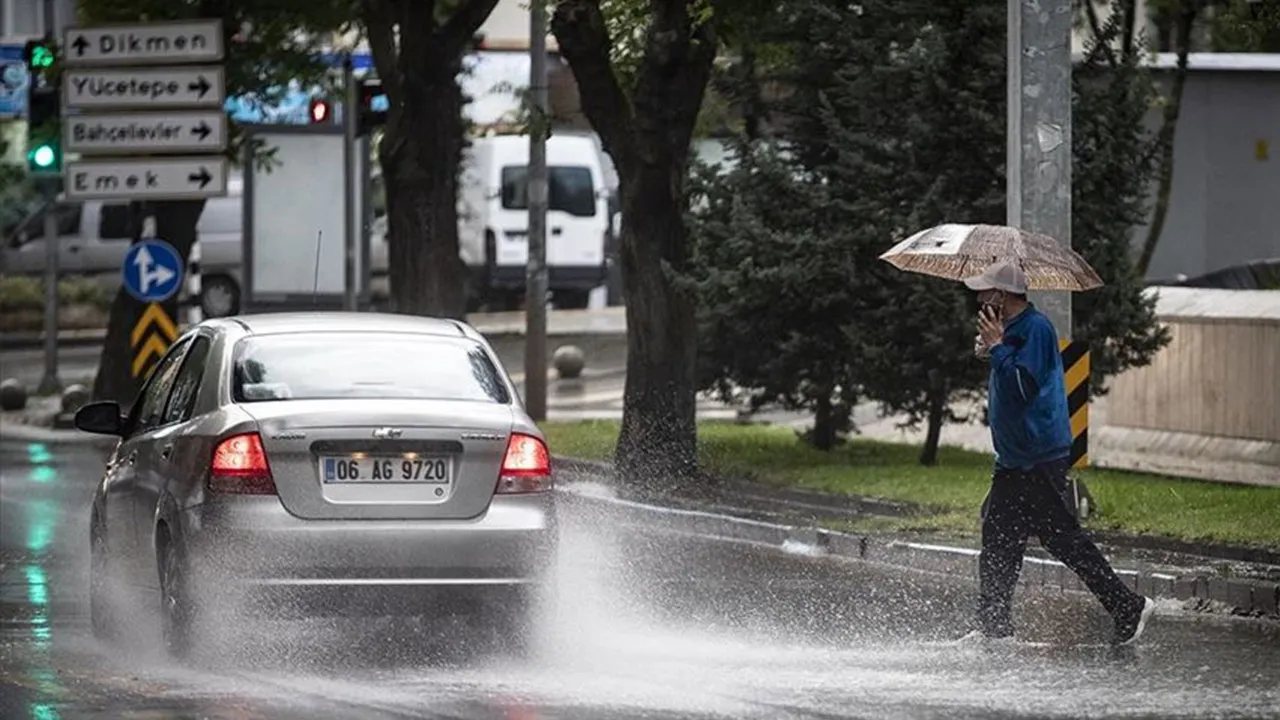 Hafta sonu planı olanlara uyarı! Cuma arasından sonra 2 gün kuvvetli yağış geliyor