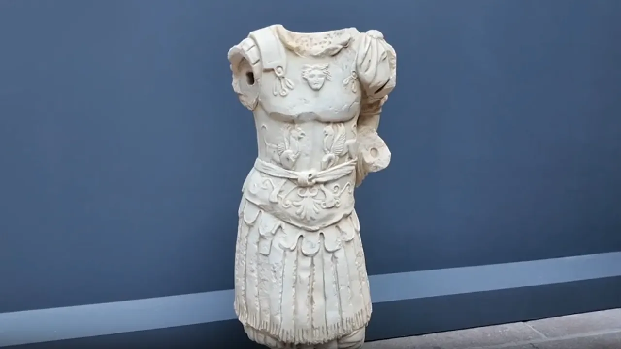 İmparator Ankara'da sergilenecek! Boubon hazineleri Türkiye’ye ulaştı!