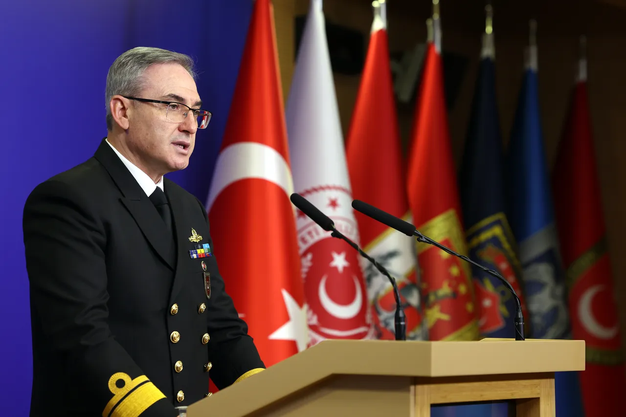 Milli Savunma Bakanlığı Basın Halkla İlişkiler Müşaviri ve Bakanlık Sözcüsü Tuğamiral Zeki Aktürk