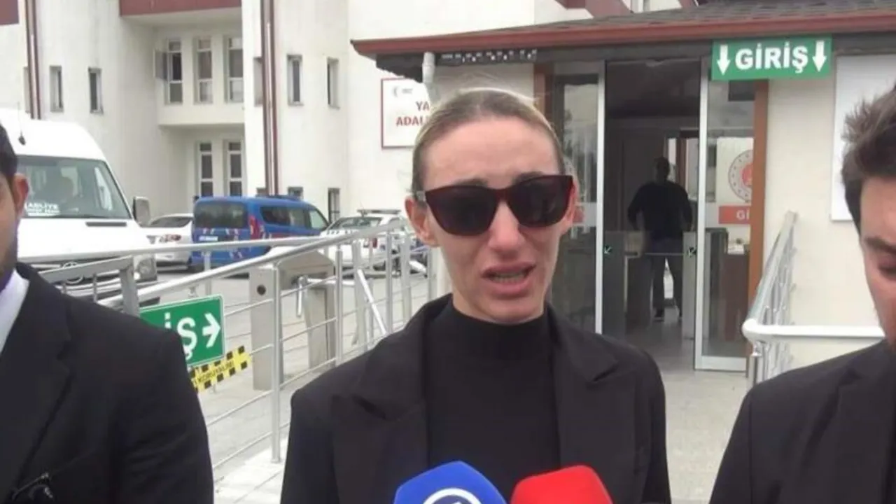 TUĞYAN’IN KOĞUŞ HAYATI: YANDA GÜLLÜ ŞARKILARI ÇALIYOR