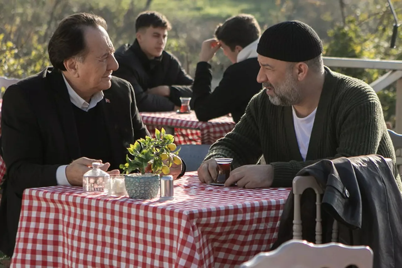 19 Aralık 2025 TV yayın akışı: Bu akşam televizyonda hangi dizi ve filmler var?