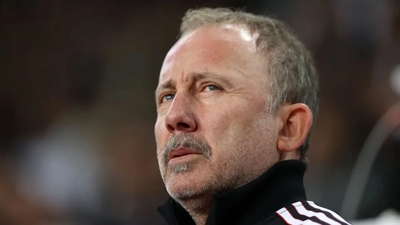 Beşiktaş'ta sol beke 3 aday! Sergen Yalçın'dan özel istek