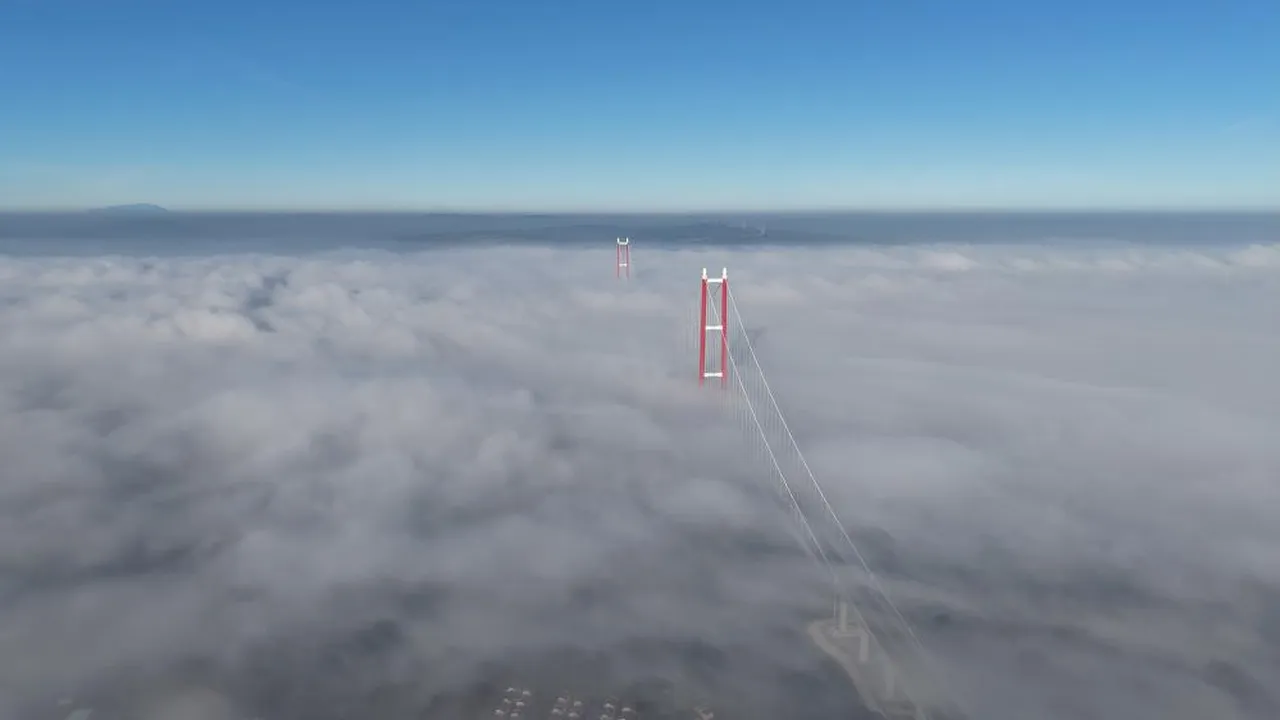 Çanakkale Köprüsü sisten kayboldu!