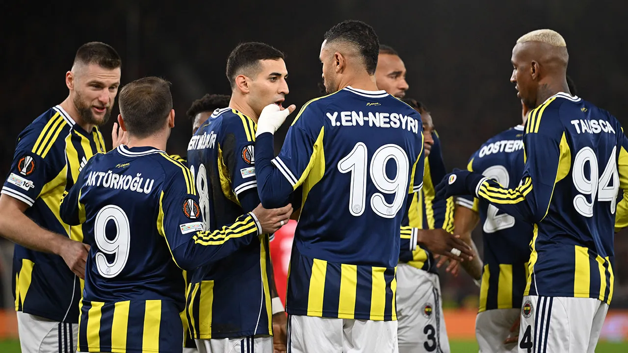 Fenerbahçe'de 3 yıldızla yollar ayrılıyor: Rekor transfere veda