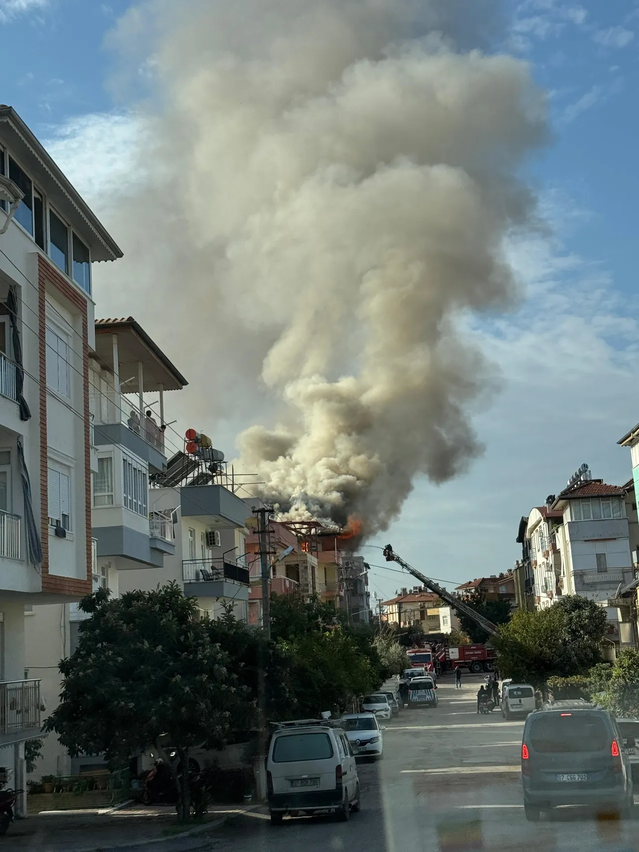 Evleri 3 gün arayla ikinci kez yandı