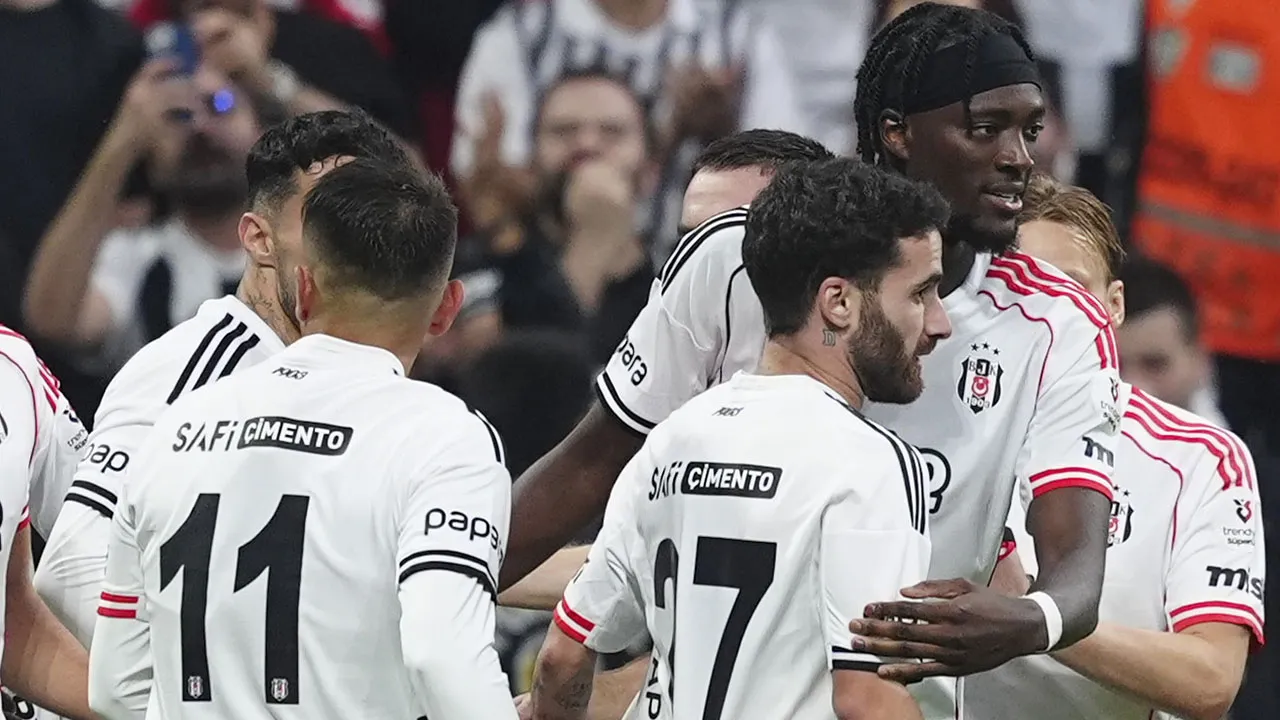 Beşiktaş'ta yıldız ismin bileti kesildi: Ocakta takımdan ayrılıyor