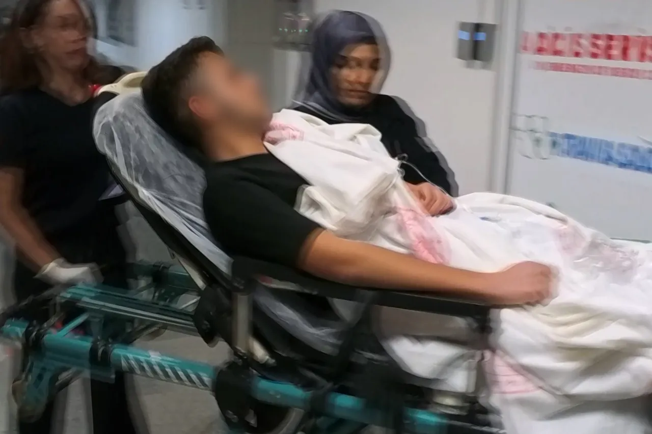 Çocuklar arasında kanlı tartışma!  14 yaşındaki çocuk ölümden döndü