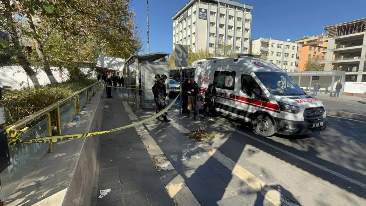 Eşini rahatsız eden adamı tuzak kurup ayağından vurdu