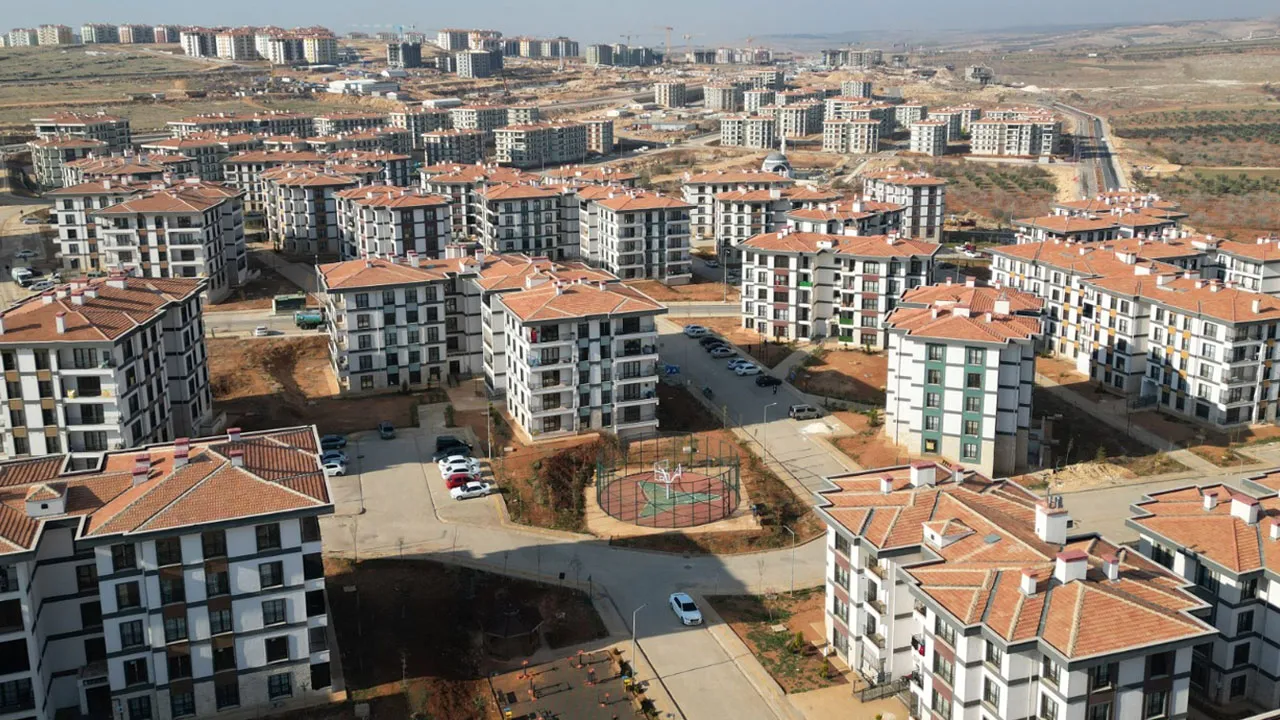 Gaziantep Büyükşehir Belediye Başkanı Şahin müjdeyi verdi: Çekilişsiz ve kurasız ev vereceğiz