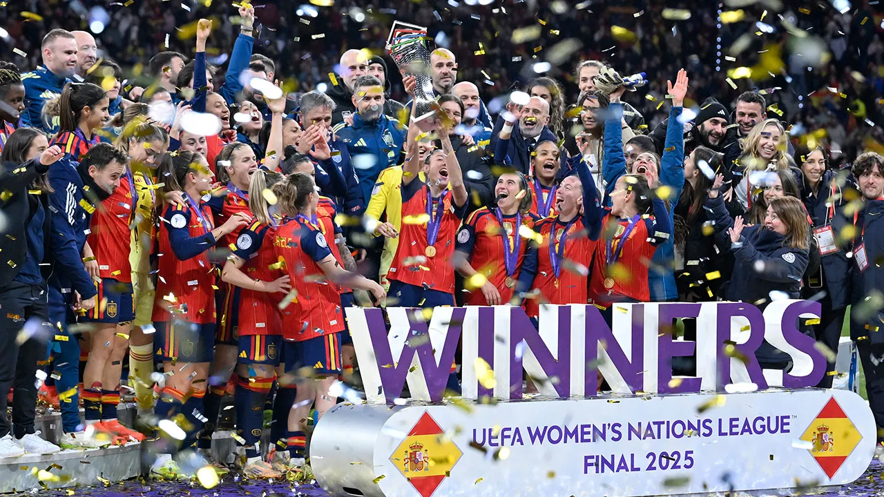 İspanya, Almanya'ya fark atıp kupaya uzandı