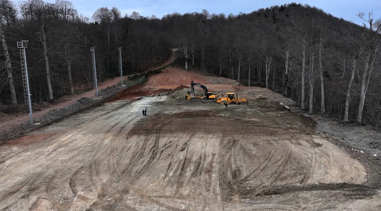 Kızak pistine yürüyen bant! Saatte bin kişi taşıyabilecek