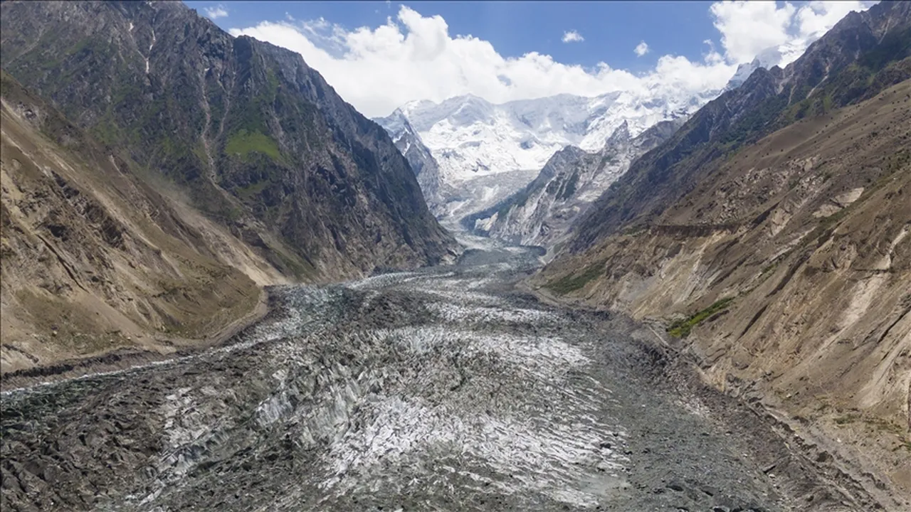 Japonya, Pakistan’ın amiral gemisi madencilik projesine yatırım yapmaya ilgi gösteren en son ülkedir ve Çin ve ABD zaten büyük hisseleri güvence altına almak için yarışmaktadır.