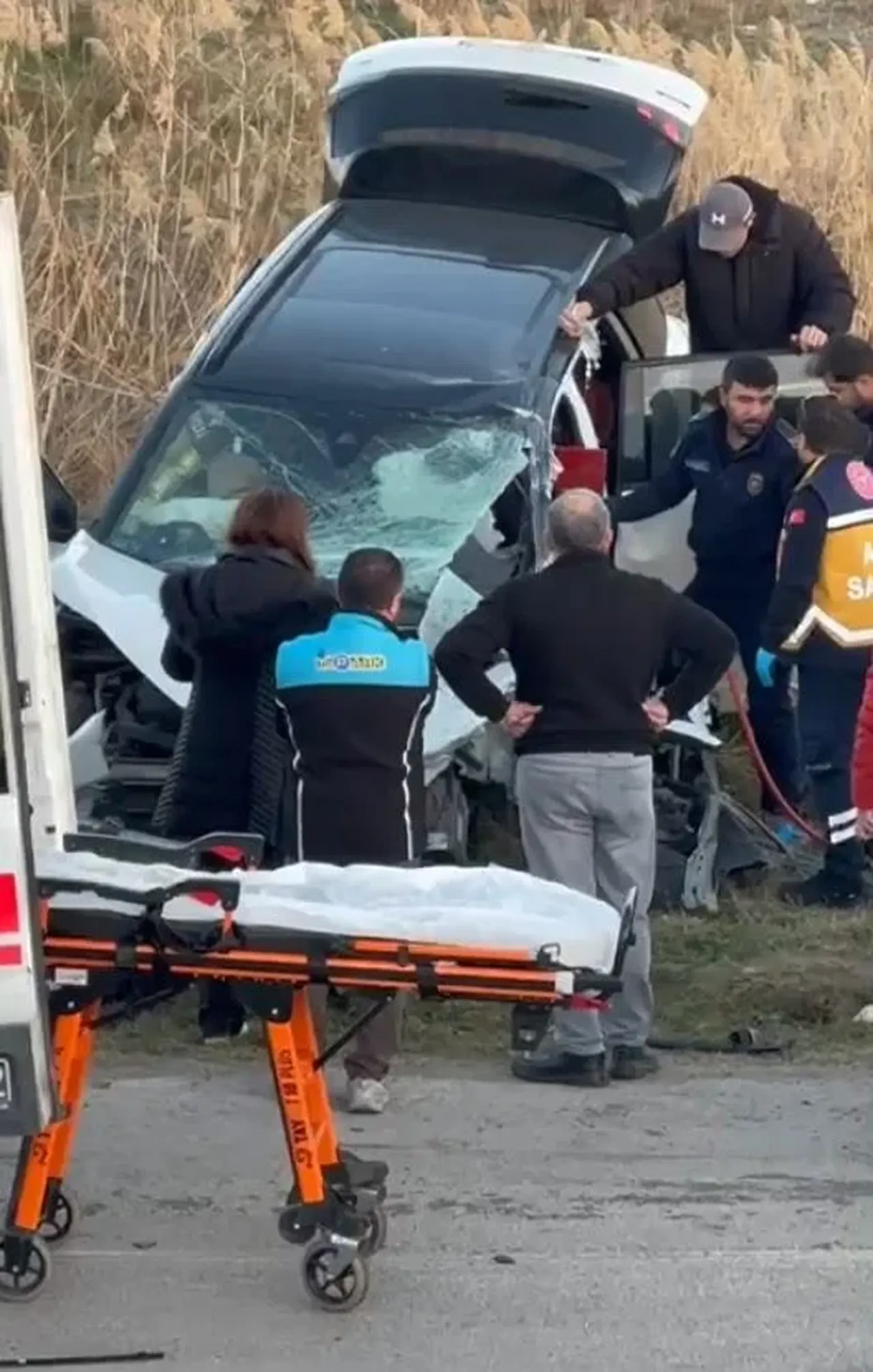 Ünlü estetisyen feci kazada hayatını kaybetti