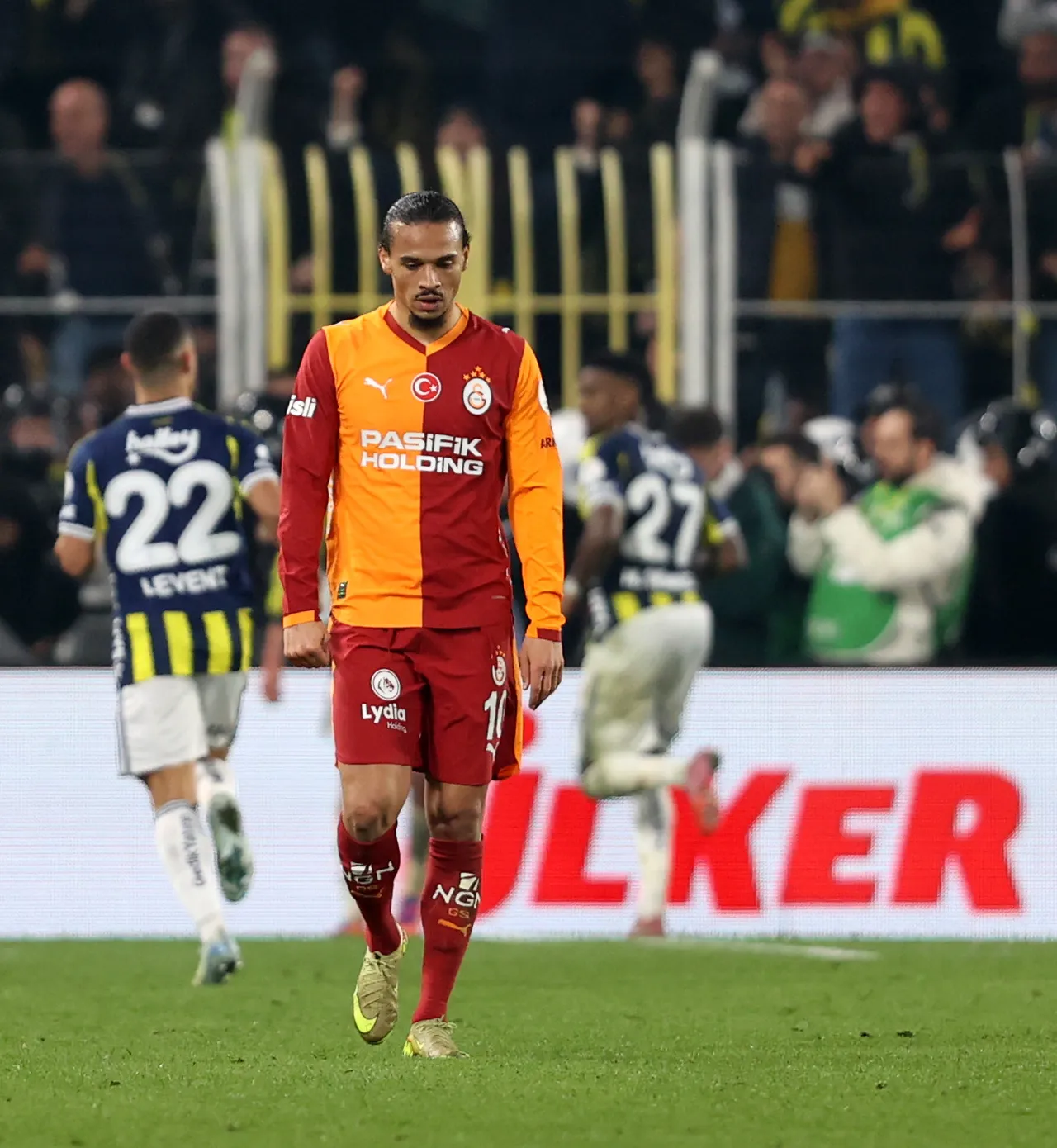 Galatasaray forması giyen Leroy Sane, derbide 1 gol attı