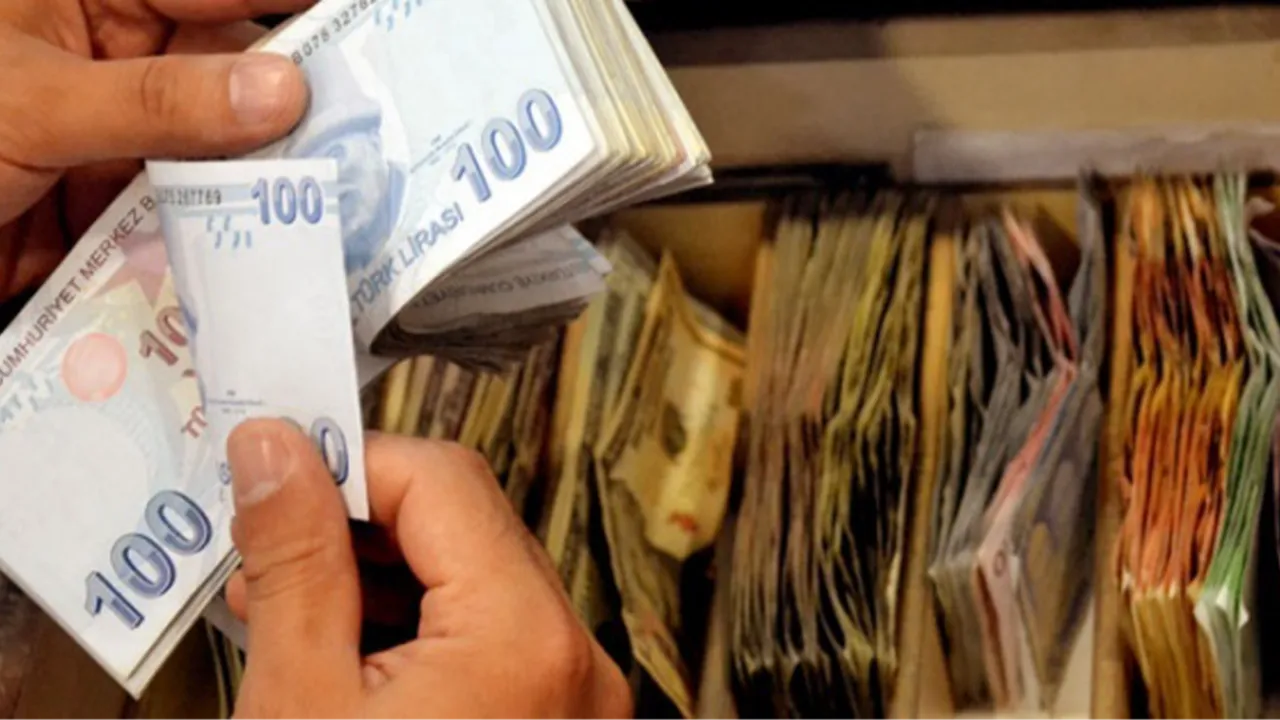 Uzman isim asgari ücret tahminini kesin diyerek açıkladı! İşte beklenen zam aralığı 