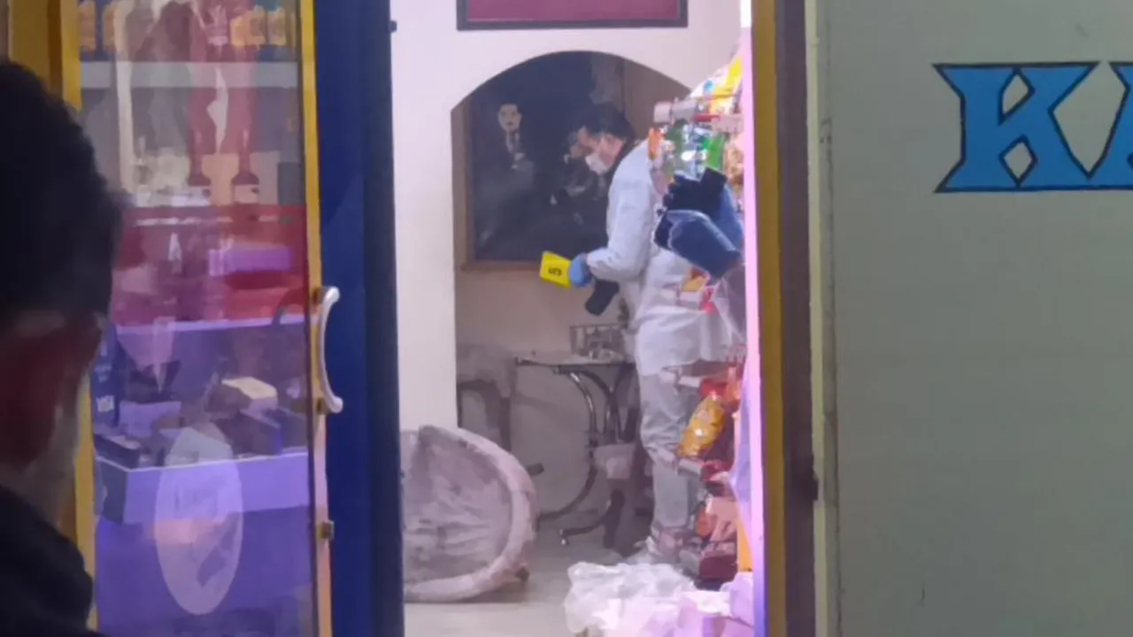 Antalya'da korkunç cinayet! Marketten cesetleri çıkarıldı