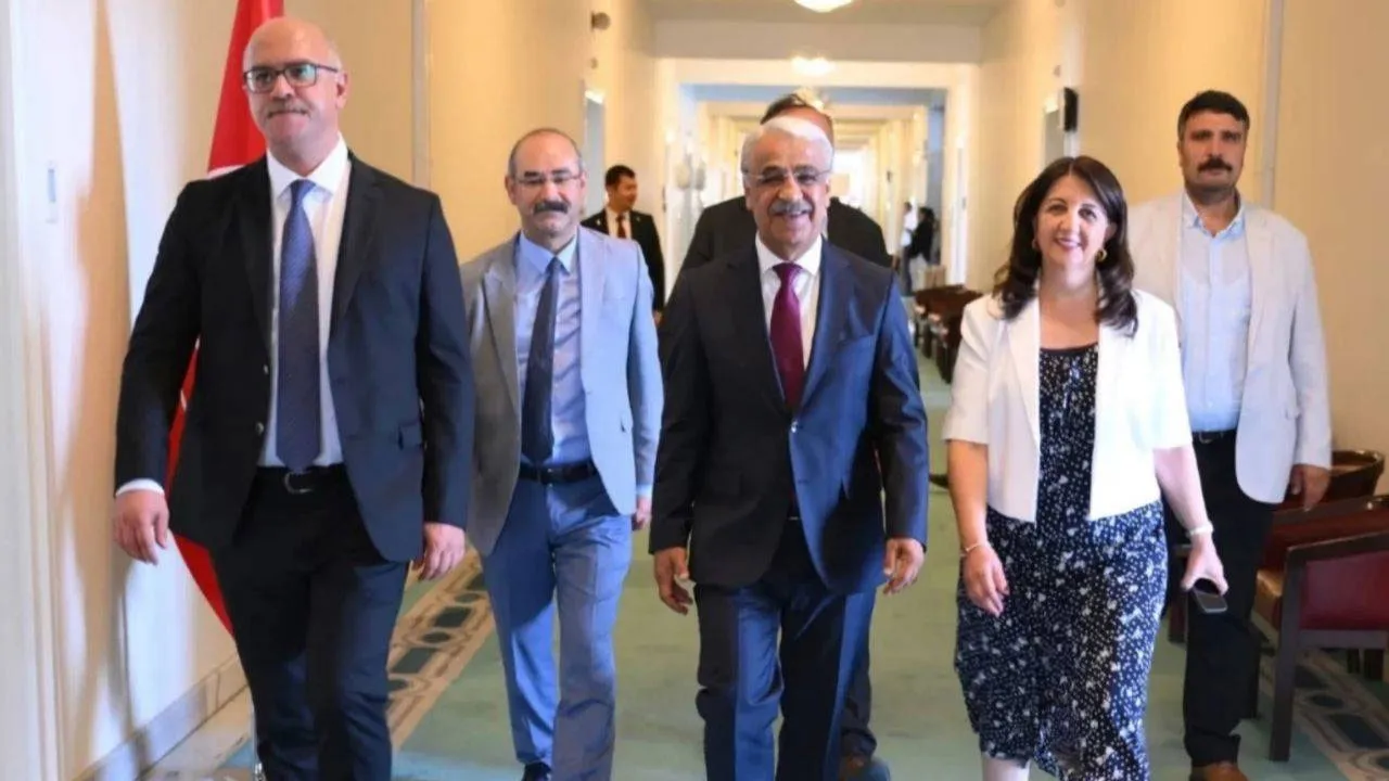 DEM Parti İmralı Heyeti Meclis'te AK Parti'yi ziyaret ediyor