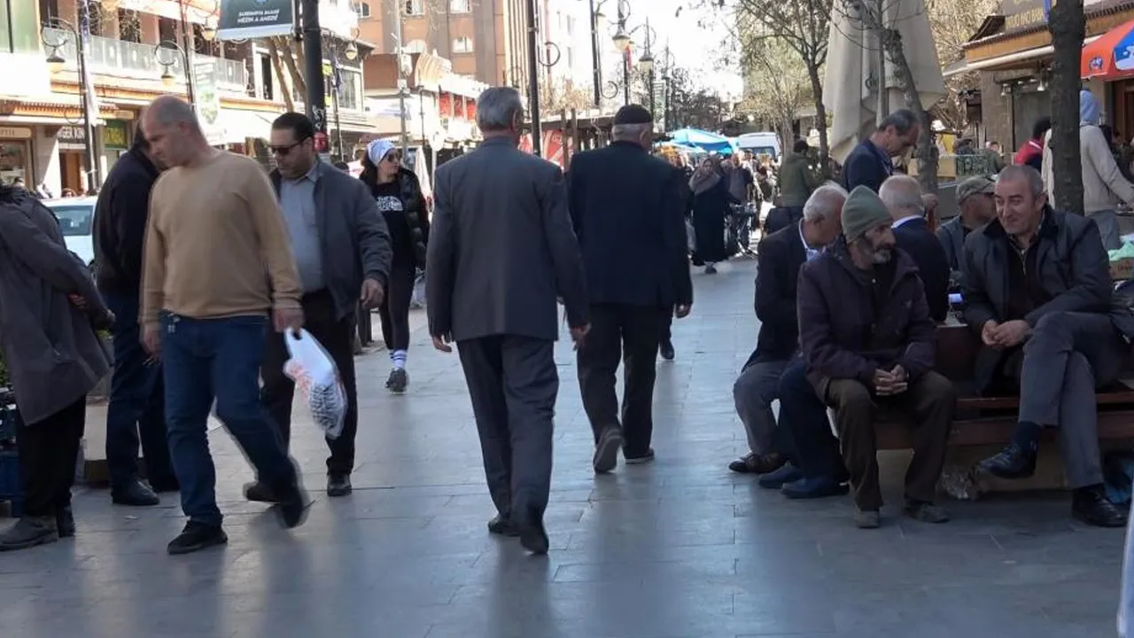 Diyarbakır rekor kırdı! İnsanlar akın etti, sayı 3 milyonun üzerine çıktı