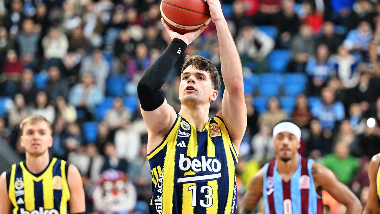 Fenerbahçe, Trabzonspor'a farklı kaybetti: 10 maçlık seri sona erdi