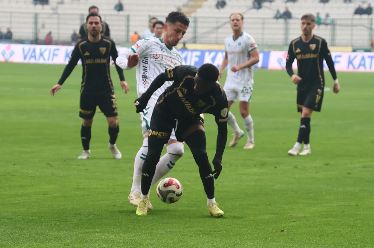 Konyaspor 17, Kayserispor ise 15 puana yükseldi