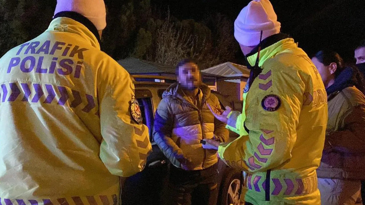 Trafikte ceza yiyince gerçek yüzü ortaya çıktı: Danimarka'dan 2 milyon krom getirdim