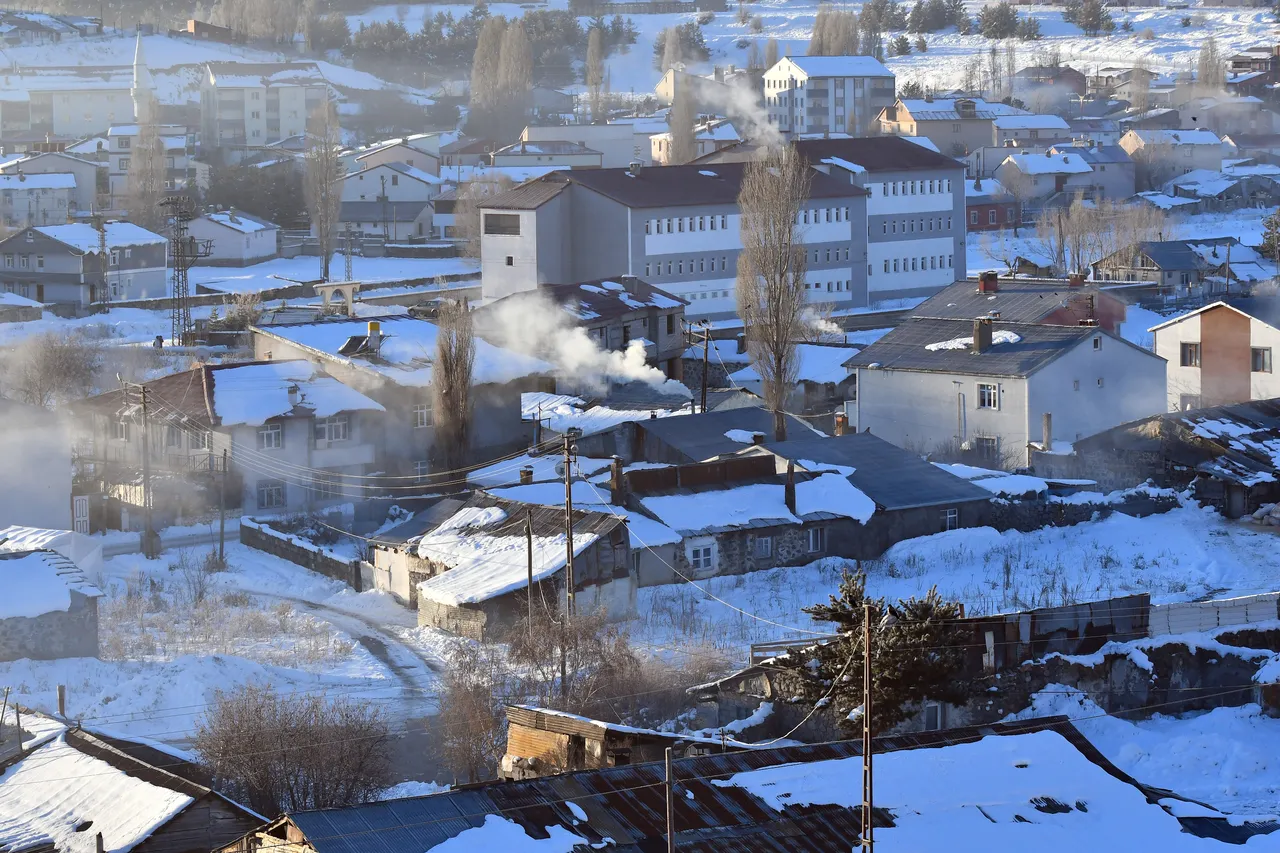 Yok böyle soğuk! Erzurum, Kars ve Ardahan buz tuttu