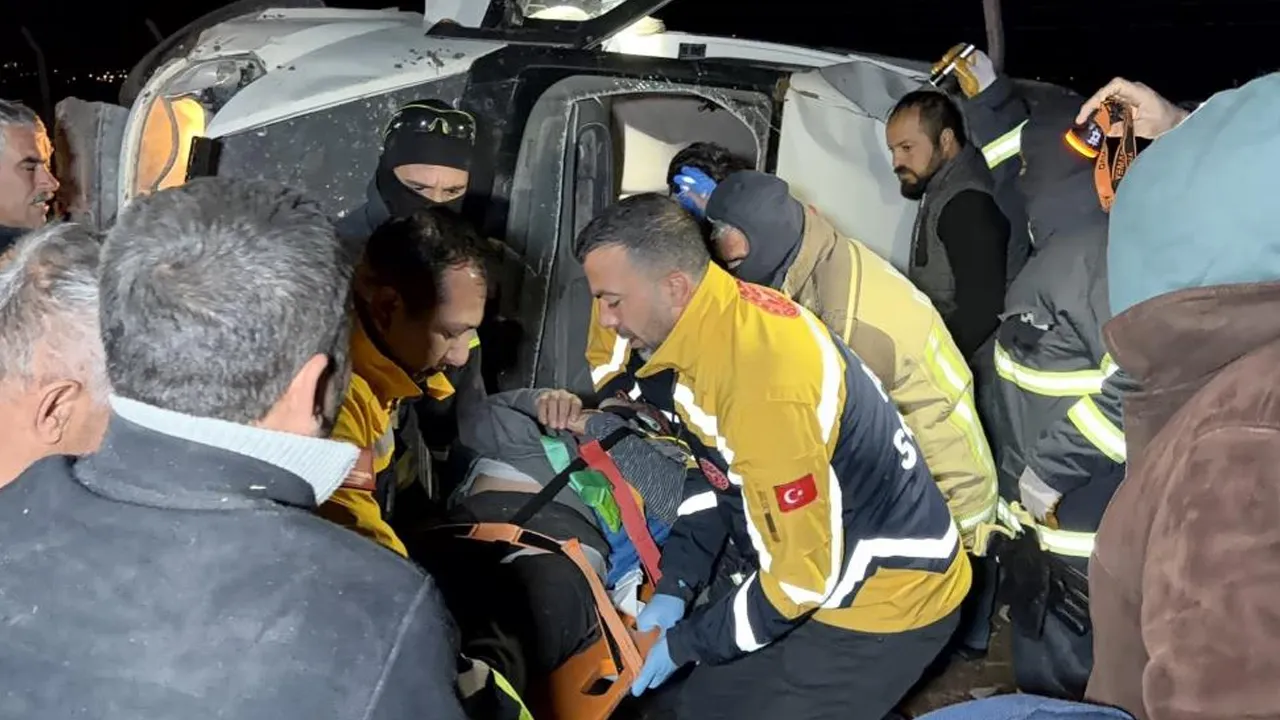 Adıyaman’da minibüs takla attı! Yaralılar var