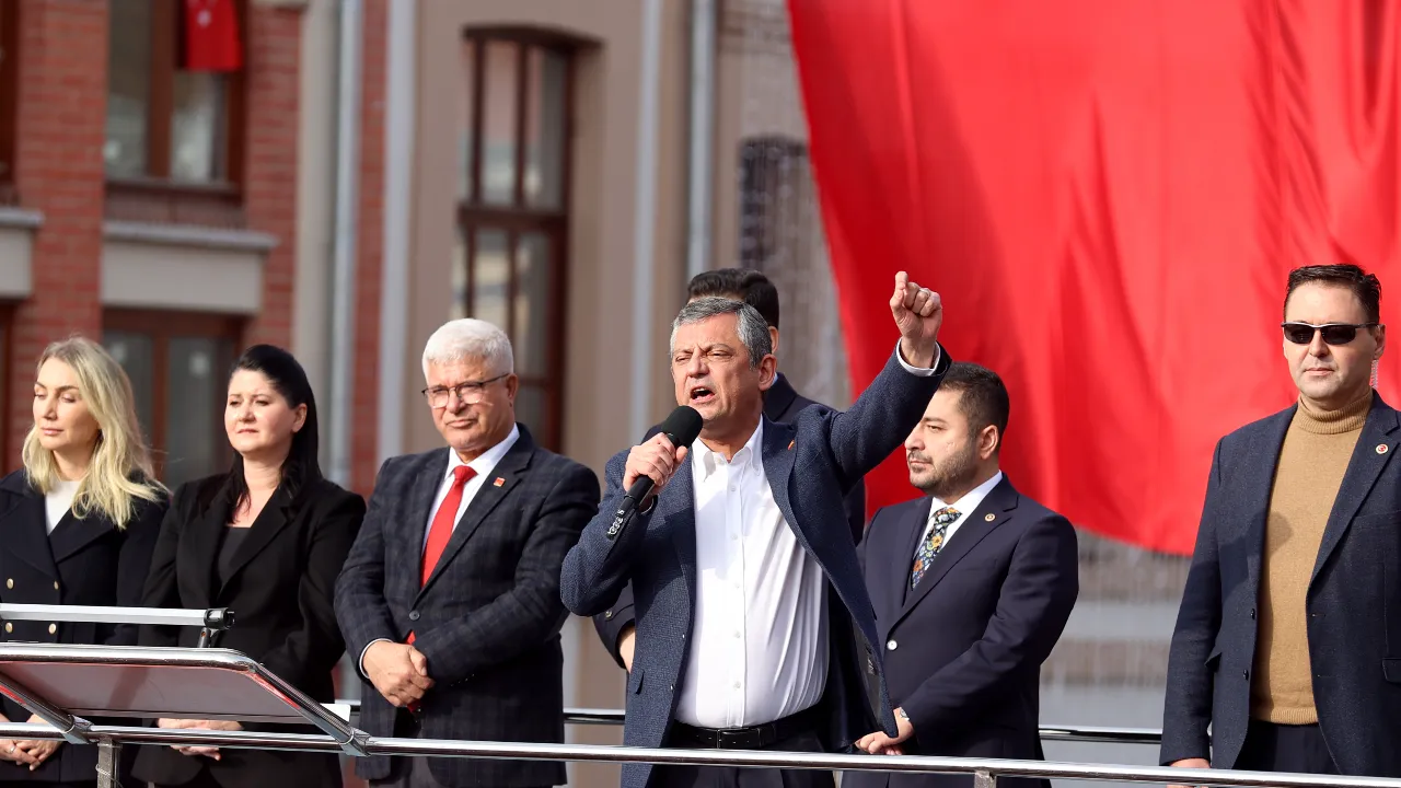 CHP lideri, FETÖ ağzıyla tehdit etti