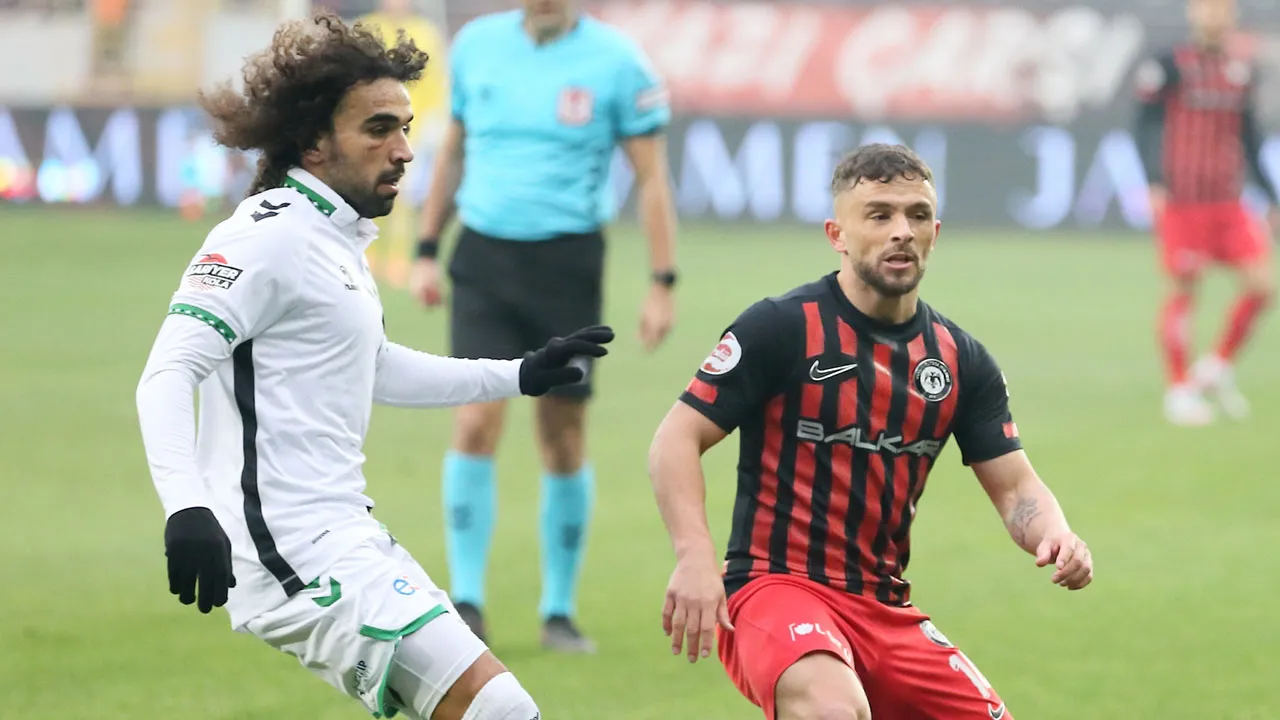 Çorum FK, Sakaryaspor'u eli boş gönderdi