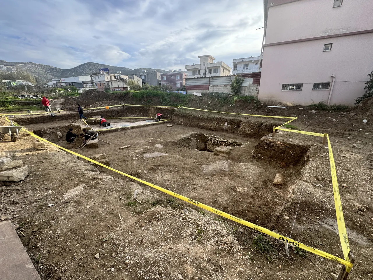 Kazı çalışmasına ait görseller