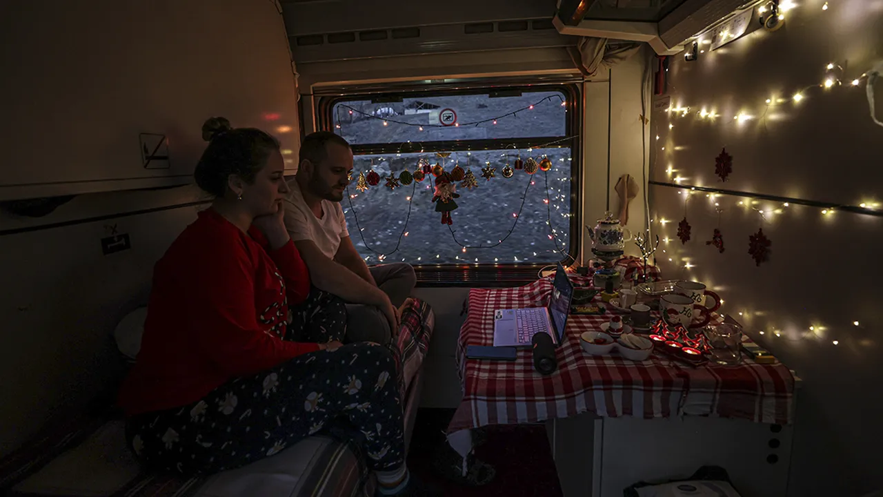 Doğu Ekspresi: Dün 'çile kapısı', bugün 'kış masalı'