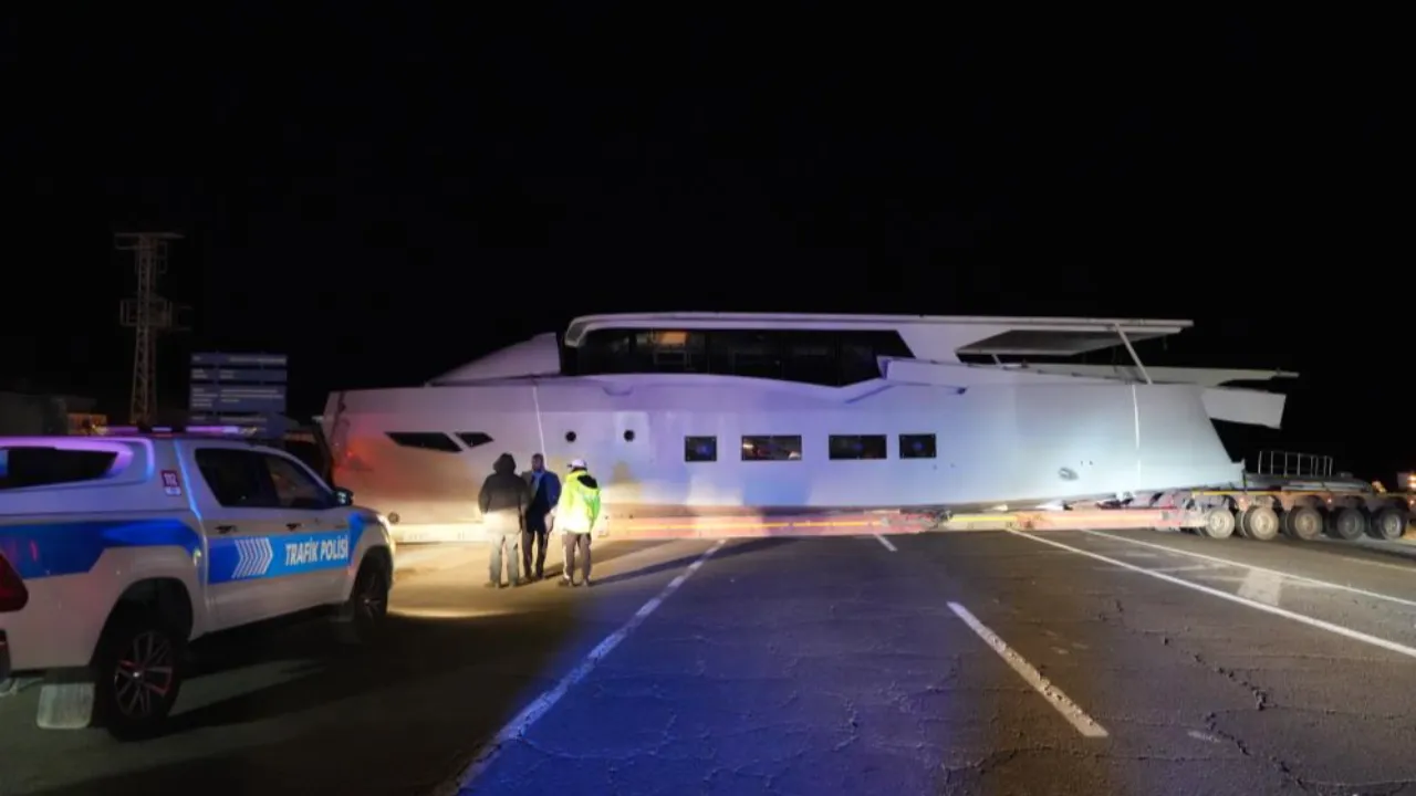 Erzurum’da ilginç görüntü: Yat trafiği felç etti!