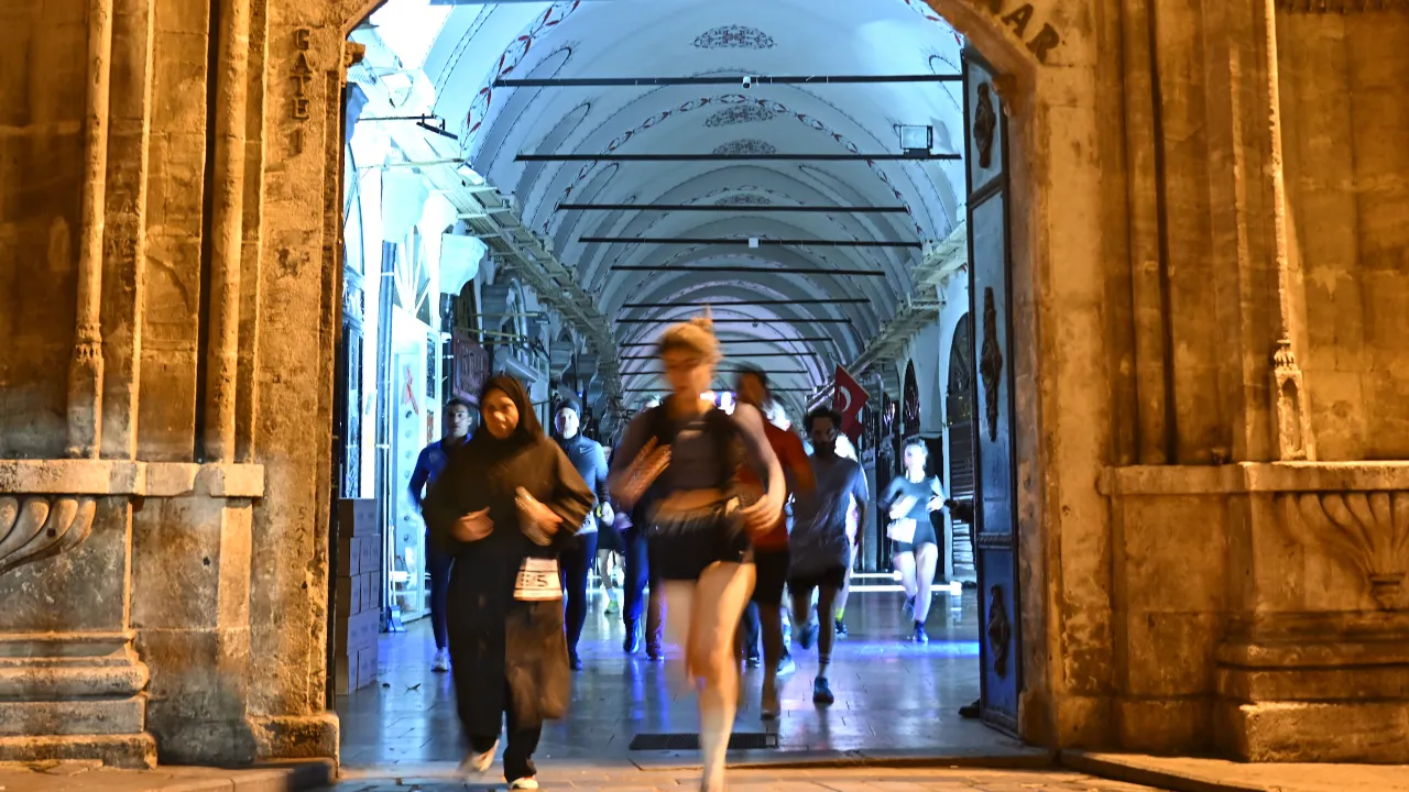 Kapalı Çarşı'da yarıştılar! 1500 sporcunun katıldı