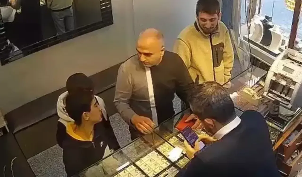 Milyonluk çantayı teslim eden çocuklara sürpriz ziyaret! Biz de sizinle gurur duyduk