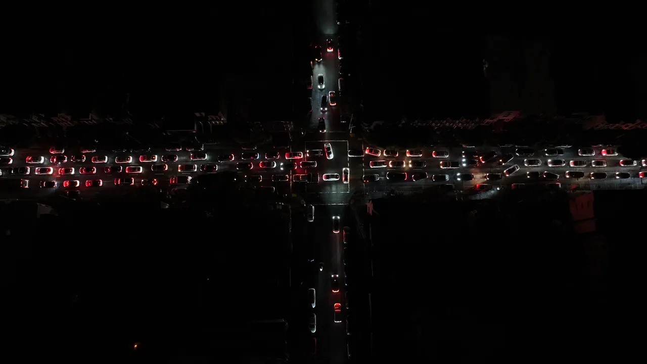 San Francisco'da dev elektrik kesintisi! Şehirde hayat felç oldu