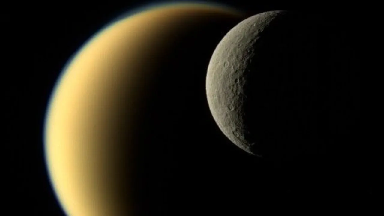 Titan dünya dışı hayata ev sahipliği yapıyor olabilir! Bilim dünyasını şok eden tünel keşfi