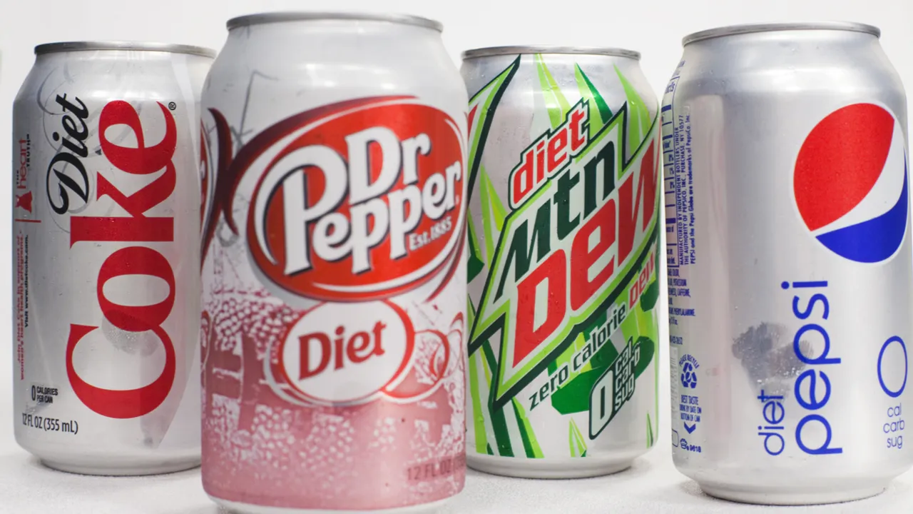 Soda, pop, diet, sweetener, artificial, can, aluminum, coke, pepsi, mountain dew