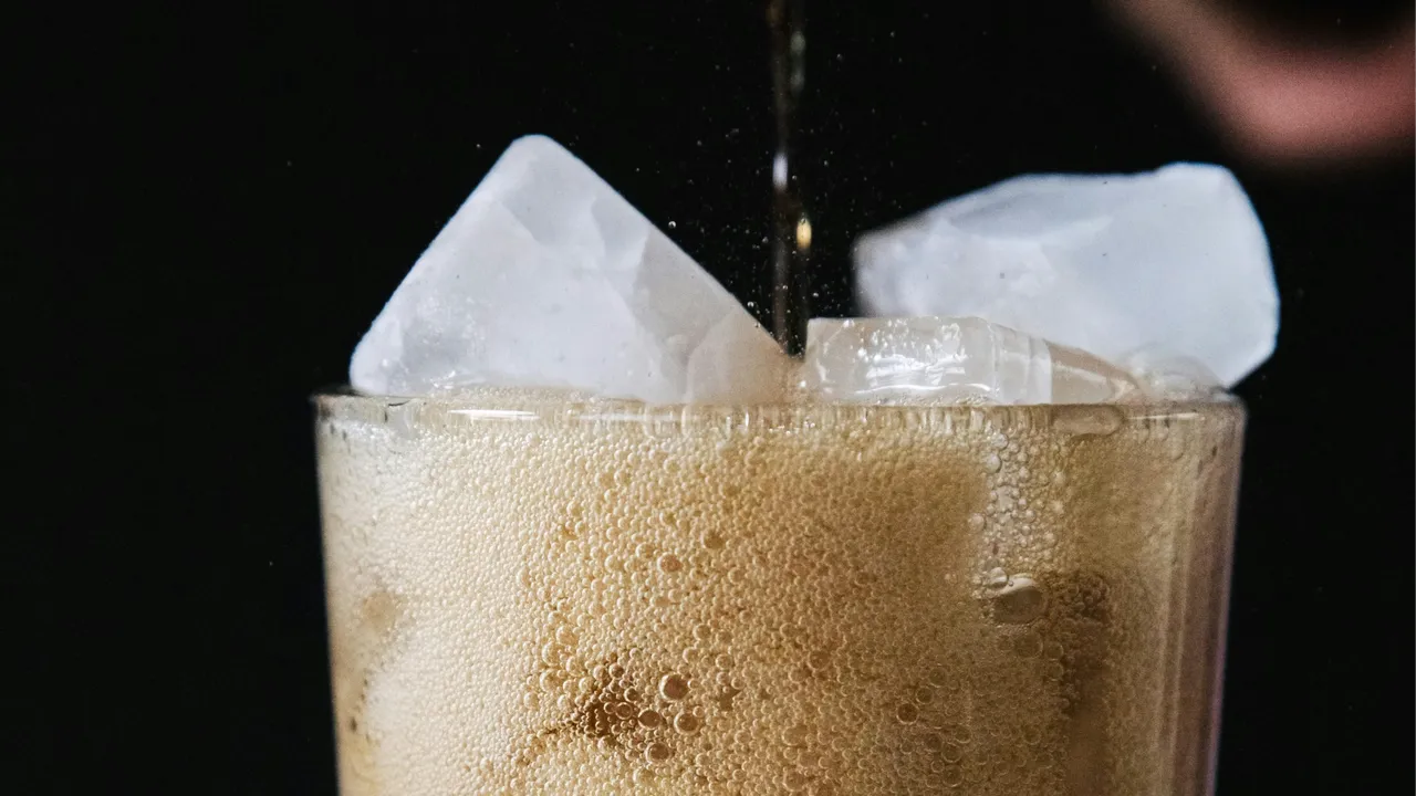 Yapay tatlandırıcı içeren yiyecek ve içeceklerin yeni tehlikesi! Aspartam kalp ve beyin hasarına neden oluyor