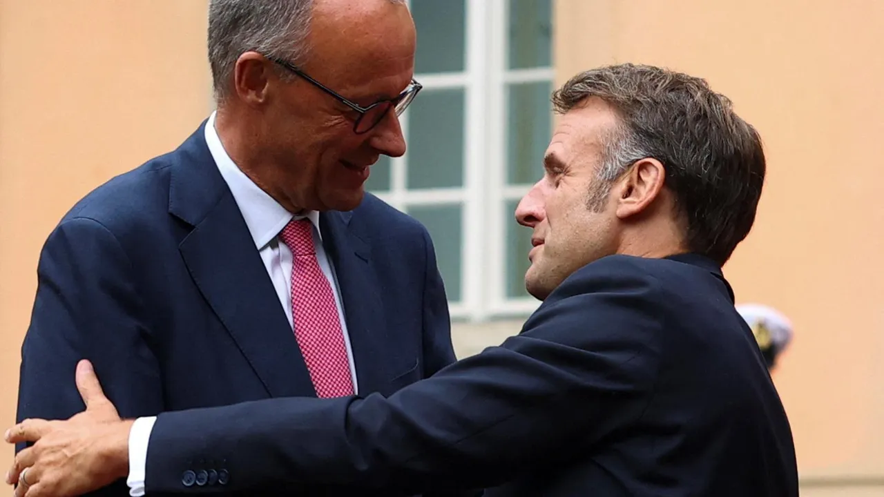 Zirve öncesi cephe değiştirdi! Macron, Merz’i son anda sırtından vurdu!