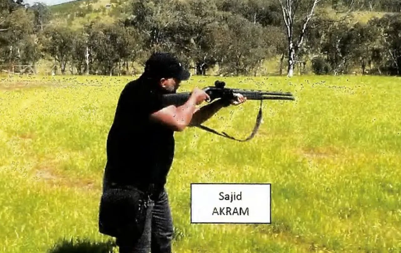 Avustralya saldırısında yeni gelişme: Saldırgan babanın fotoğrafı ve geçmişine ait detaylar ortaya çıktı