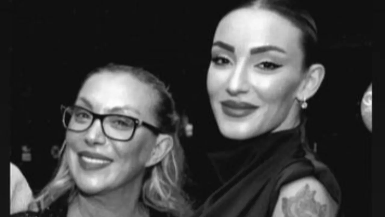 Güllü ve kızı Tuğyan Ülkem Gülter