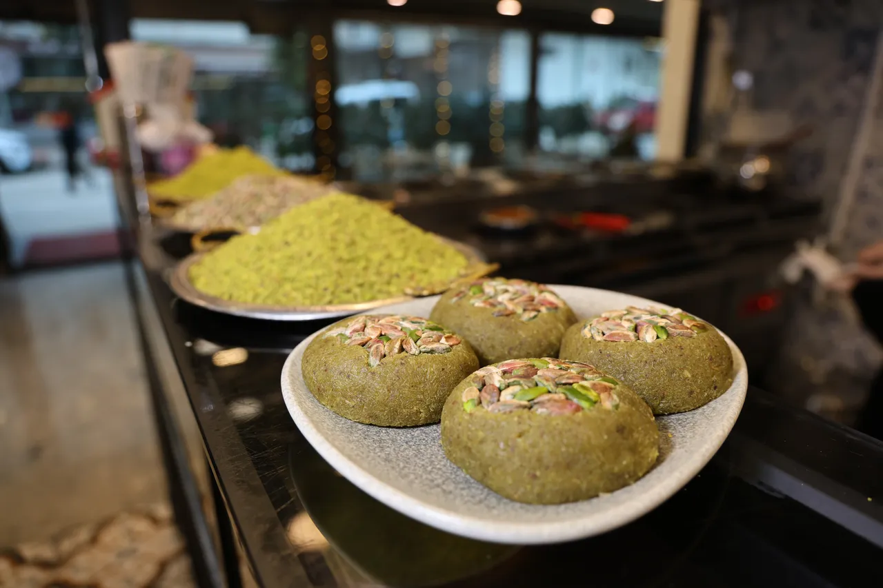 Kilosu 3 bin lira! Aman dikkat: Dolandırıcılar ya bezelye ya gıda boyası kullanıyor