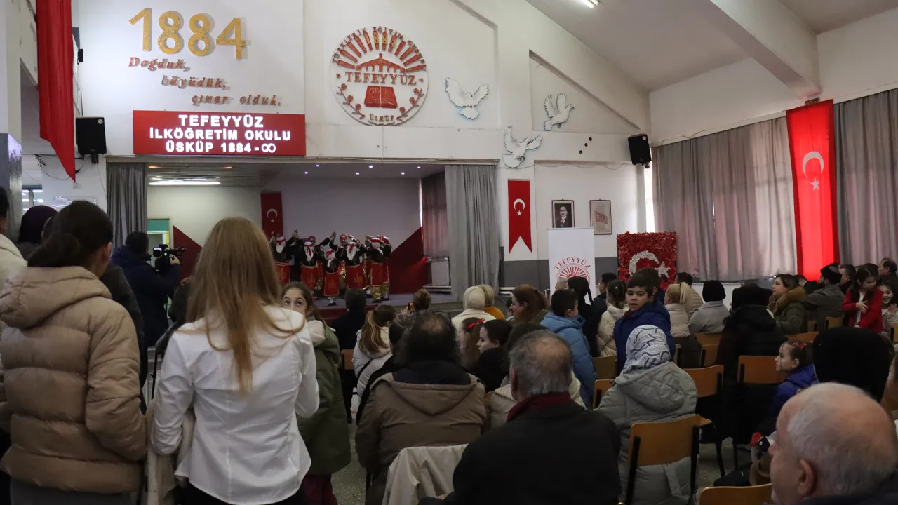 Makedonya’daki Türkler dillerine sahip çıkıyor