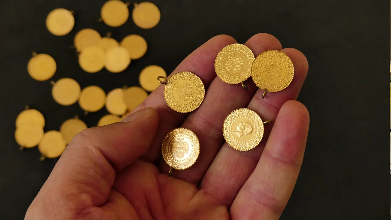 Asgari ücret ile kaç gram altın alınır? Zam ile beraber tablo netleşti