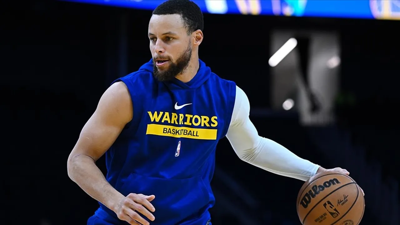 6 üçlük denemesi kaçıran Curry, sahada 3/13 isabet ile oynadı