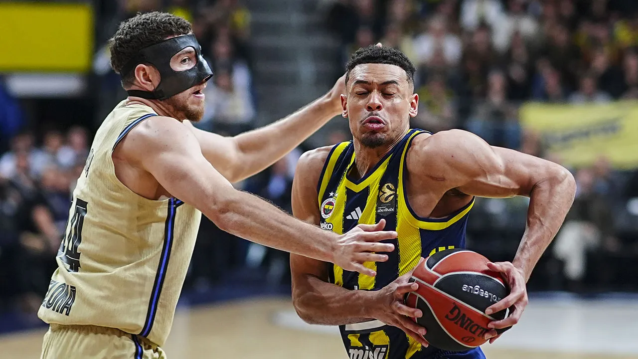 Fenerbahçe, Barcelona'yı tek farkla devirdi