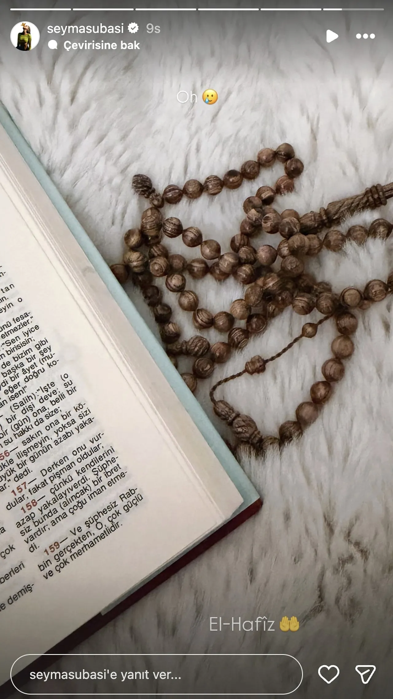 Hakkında yakalama kararı verilen Şeyma Subaşı yeniden Kuran-ı Kerim paylaştı, takipçilerinden tepki topladı